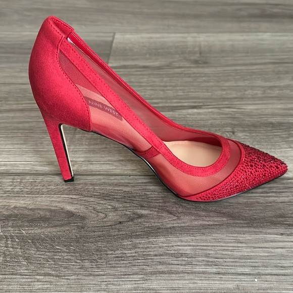 NEW in Origina Box Nine West Red Tayen Heels - Picture 2 of 10